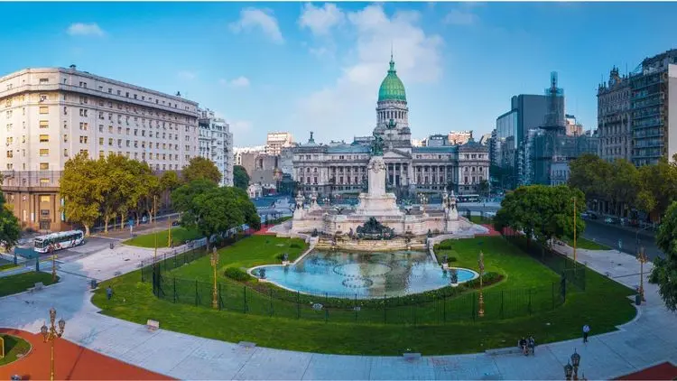 Mudanzas administrativas en Argentina afectan la cadena productiva de cannabis medicinal