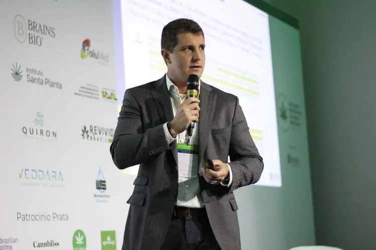 Aposte na visibilidade e lidere o futuro da cannabis medicinal no Brasil
