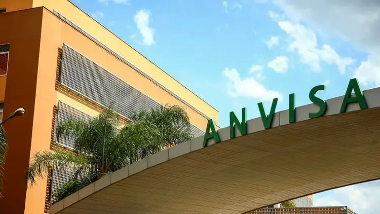 Regularização de produtos de cannabis Anvisa: como fazer?