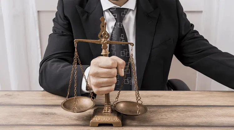 Enquanto o PL da cannabis não anda no legislativo, o judiciário garante que pacientes tenham acesso à saúde
