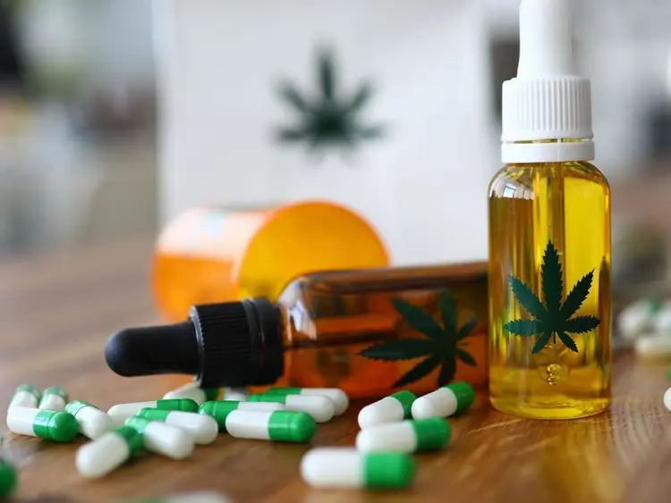 Império da dor, dos opióides à cannabis