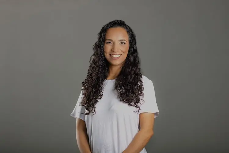 “Não há razão, fora do campo moralista, para negar a eficácia do tratamento com cannabis medicinal”, diz candidata à prefeitura de Aracaju