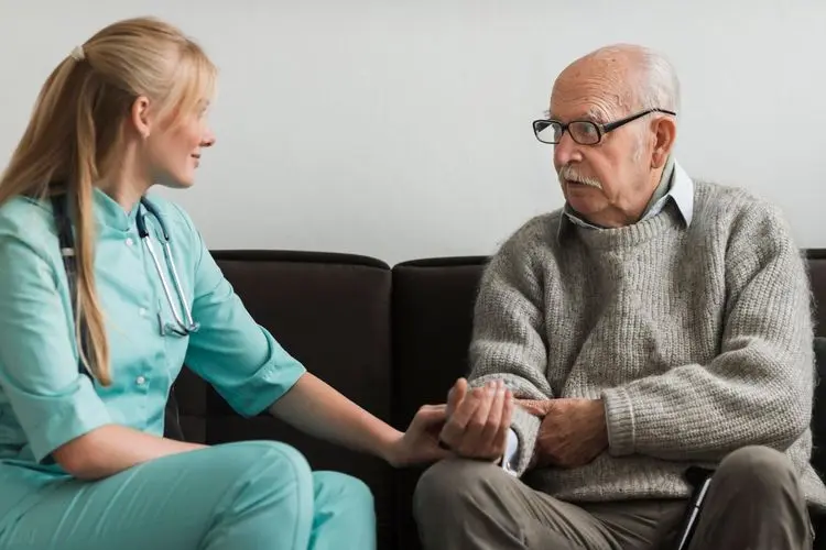 Pacientes com Parkinson recorrem a produtos naturais, como cannabis e café, para alívio de sintomas