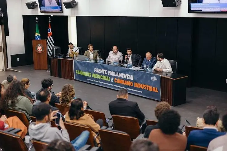 Cannabis no SUS SP: Balanço de 2 anos é debatido na Alesp