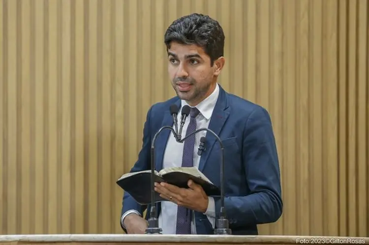 Cannabis na Bíblia acende debate sobre fatos e interpretações na Câmara Municipal de Aracaju