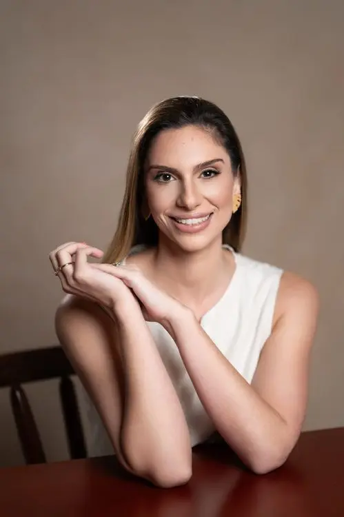 De paciente a médica prescritora de cannabis: A planta como aliada para qualidade de vida e diminuição das crises de dor crônica