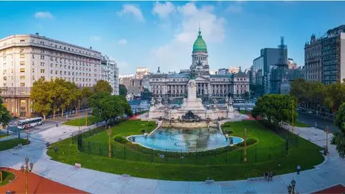 Mudanzas administrativas en Argentina afectan la cadena productiva de cannabis medicinal