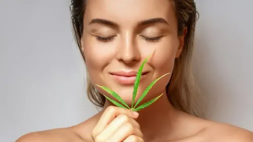 Saúde da mulher: cannabis melhora dor e sono na endometriose