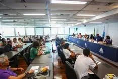 Especialistas y familias exigen la implementación de la ley de suministro de cannabis por el SUS en Río
