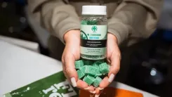 ABRACE Esperança lança gominhas de cannabis medicinal