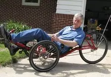 Veja el vídeo: hombre con Parkinson reduce crisis severas tras usar cannabis