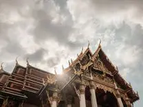 Tailandia reevalúa la regulación del cannabis: los inversores temen pérdidas millonarias